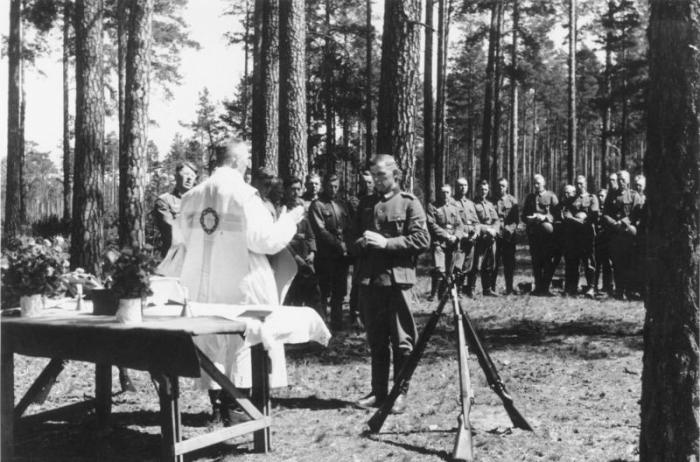 Wehrmacht Chaplain on the Eastern Front